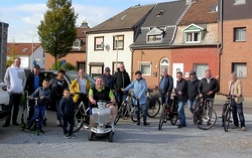 Dürener CDU-Stadtverband testet das geplante Rad-Vorrang-Routenkonzept der Stadt Düren